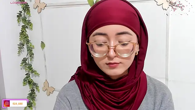 Snapshot of aysel_elid chatting on May 2026 08:49:02 PM aysel elid online show from May 2026 08:49:02 PM