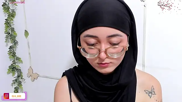 Snapshot of aysel_elid chatting on May 2026 10:08:02 PM aysel elid online show from May 2026 10:08:02 PM