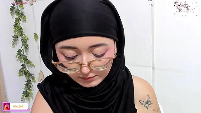 Snapshot of aysel_elid chatting on May 2026 09:12:01 PM aysel elid online show from May 2026 09:12:01 PM