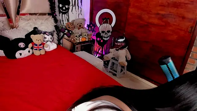 Snapshot of Nikole66_ chatting on November 2025 02:47:01 AM Nikole66 online show from November 2025 02:47:01 AM