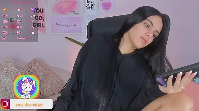 ChloeHarper  online show from January 2025 12:40:01 PM