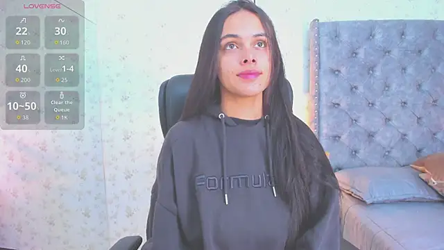 ChloeHarper  online show from October 2025 01:36:03 PM