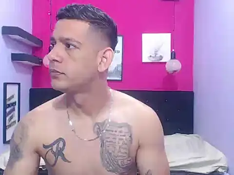 Snapshot of master_monstercock_ chatting on April 2026 12:04:01 AM master monstercock online show from April 2026 12:04:01 AM