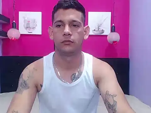 Snapshot of master_monstercock_ chatting on April 2026 11:32:02 PM master monstercock online show from April 2026 11:32:02 PM