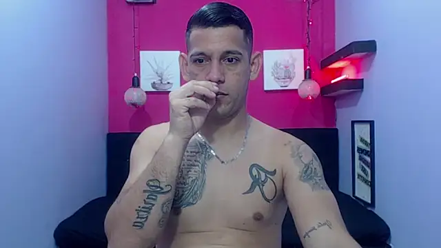 Snapshot of master_monstercock_ chatting on April 2026 01:19:01 AM master monstercock online show from April 2026 01:19:01 AM