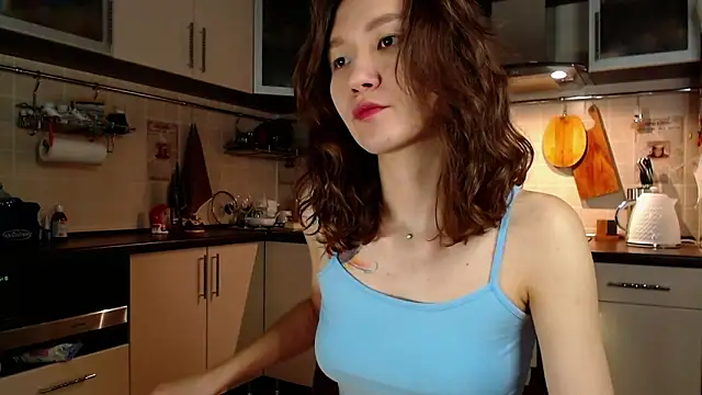 Snapshot of Kelly_Yon chatting on January 2025 09:14:02 PM Kelly Yon online show from January 2025 09:14:02 PM