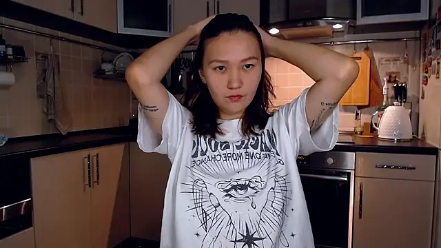 Snapshot of Kelly_Yon chatting on September 2025 08:45:01 PM Kelly Yon online show from September 2025 08:45:01 PM