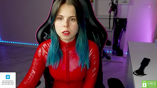 Latex Kitty online show from December 2025 02:14:02 PM