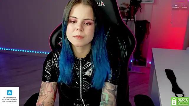 Snapshot of Latex_Kitty chatting on January 2026 02:23:01 PM Latex Kitty online show from January 2026 02:23:01 PM