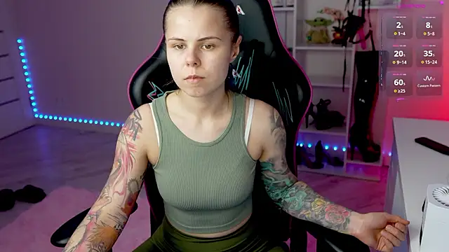 Snapshot of Latex_Kitty chatting on January 2026 07:11:01 PM Latex Kitty online show from January 2026 07:11:01 PM