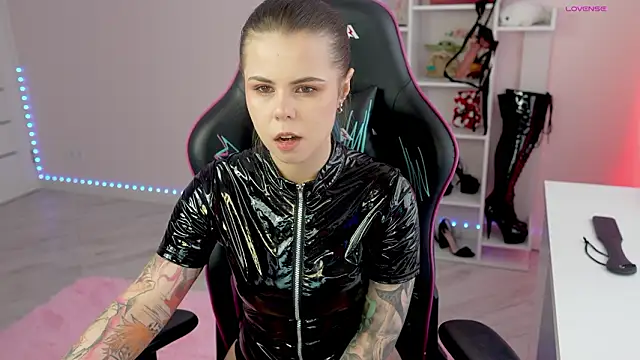 Snapshot of Latex_Kitty chatting on March 2026 02:23:01 PM Latex Kitty online show from March 2026 02:23:01 PM