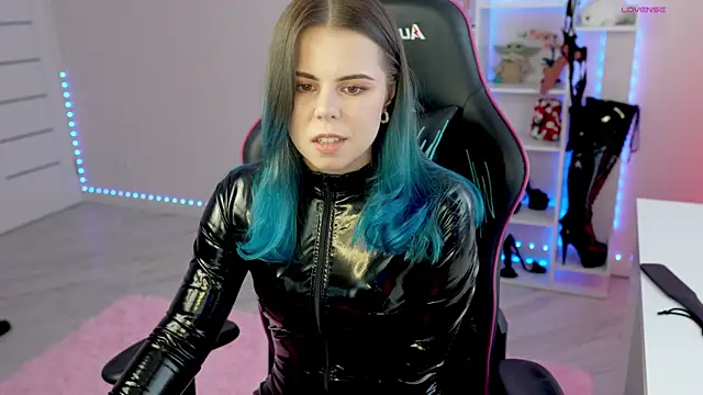 Snapshot of Latex_Kitty chatting on April 2026 01:52:02 PM Latex Kitty online show from April 2026 01:52:02 PM