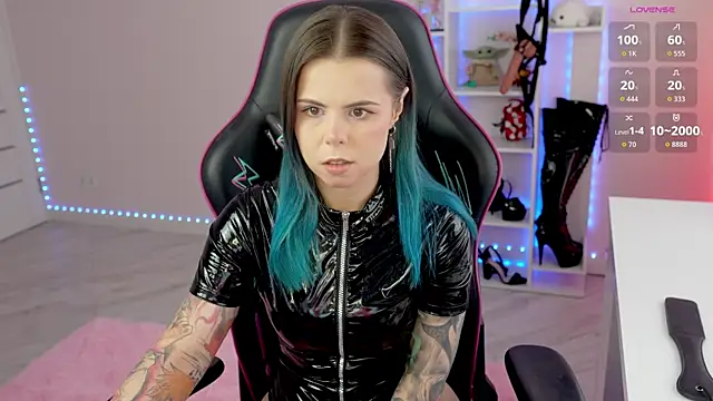 Snapshot of Latex_Kitty chatting on April 2026 01:27:01 PM Latex Kitty online show from April 2026 01:27:01 PM