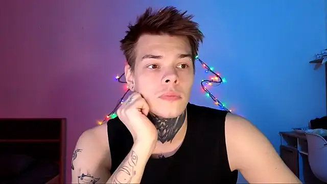 Snapshot of DENIS_HERE chatting on December 2025 05:37:02 AM DENIS HERE online show from December 2025 05:37:02 AM