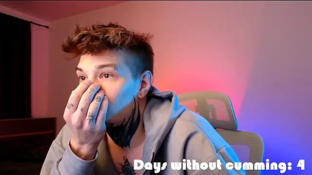 DENIS HERE online show from February 2026 07:33:02 PM