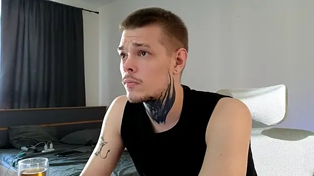 DENIS HERE online show from June 2026 04:17:02 AM