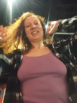 Exhibitionsplit online show from February 2026 10:36:02 PM