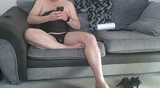 Snapshot of Safaslave chatting on March 2025 09:22:02 AM Safaslave online show from March 2025 09:22:02 AM