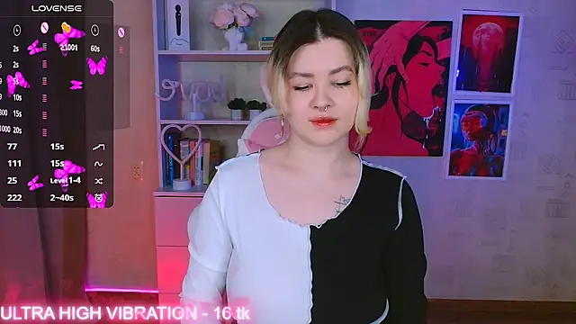 Snapshot of cutie_mili chatting on February 2025 02:42:02 AM cutie mili online show from February 2025 02:42:02 AM