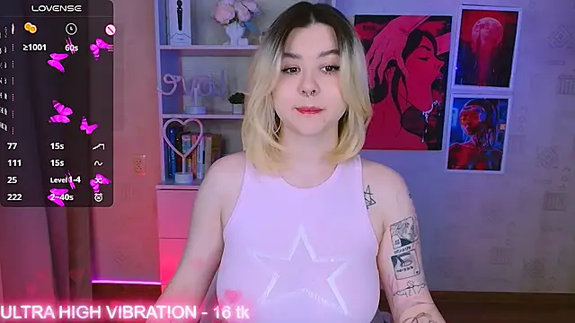 Snapshot of cutie_mili chatting on February 2025 03:25:02 AM cutie mili online show from February 2025 03:25:02 AM