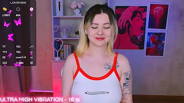 Snapshot of cutie_mili chatting on February 2025 06:37:02 AM cutie mili online show from February 2025 06:37:02 AM