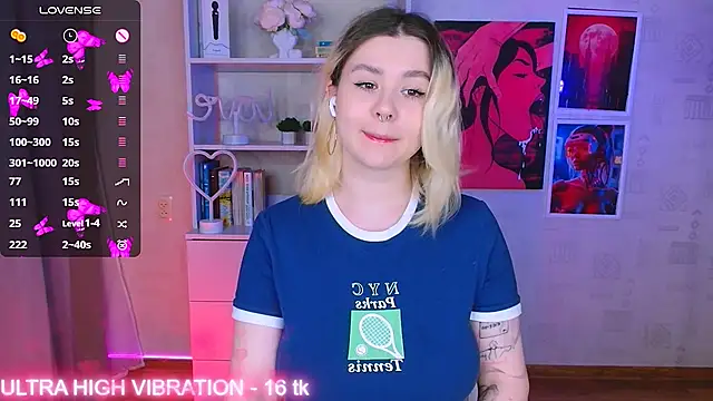 Snapshot of cutie_mili chatting on February 2025 03:34:02 AM cutie mili online show from February 2025 03:34:02 AM