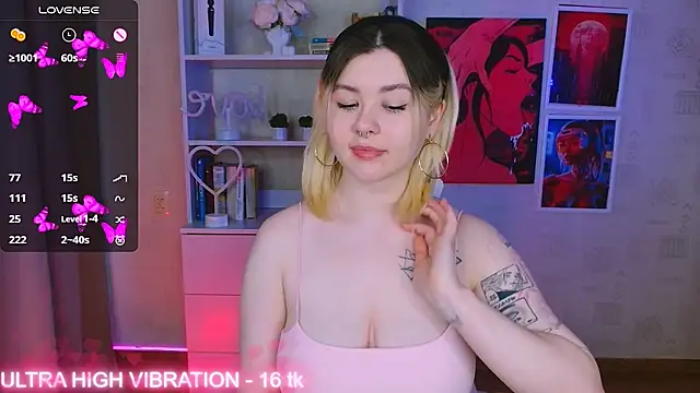 Snapshot of cutie_mili chatting on February 2025 03:31:02 AM cutie mili online show from February 2025 03:31:02 AM