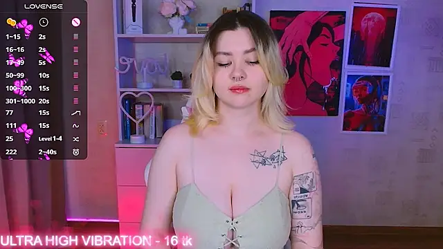 Snapshot of cutie_mili chatting on February 2025 07:09:02 AM cutie mili online show from February 2025 07:09:02 AM