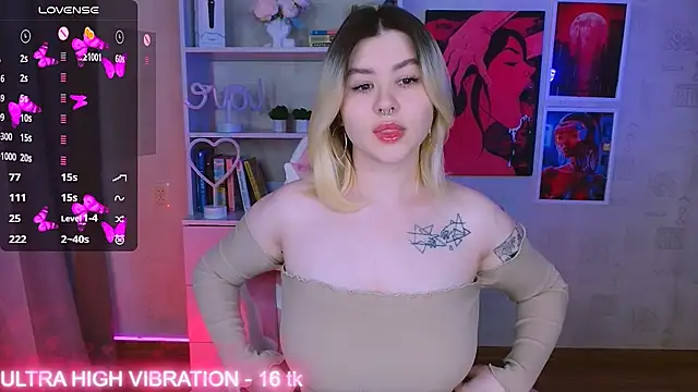 Snapshot of cutie_mili chatting on February 2025 11:41:02 AM cutie mili online show from February 2025 11:41:02 AM