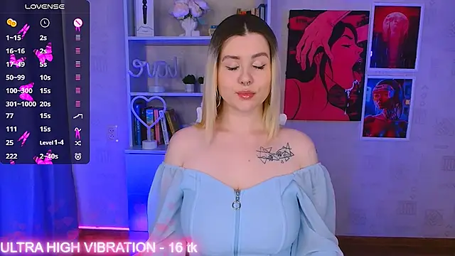 Snapshot of cutie_mili chatting on March 2025 06:43:01 AM cutie mili online show from March 2025 06:43:01 AM