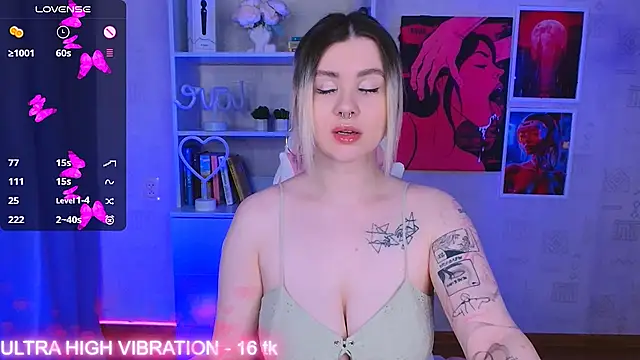 Snapshot of cutie_mili chatting on March 2025 05:11:01 AM cutie mili online show from March 2025 05:11:01 AM