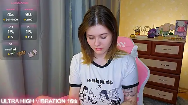 Snapshot of cutie_mili chatting on November 2025 08:08:02 AM cutie mili online show from November 2025 08:08:02 AM