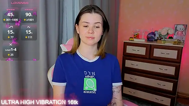 Snapshot of cutie_mili chatting on November 2025 10:14:01 AM cutie mili online show from November 2025 10:14:01 AM