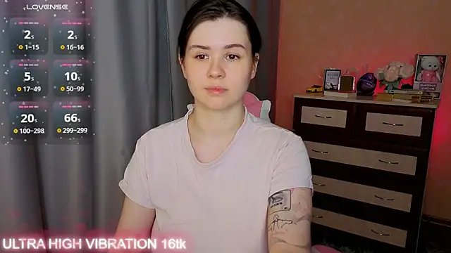 Snapshot of cutie_mili chatting on November 2025 08:38:01 AM cutie mili online show from November 2025 08:38:01 AM