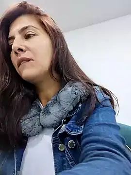 scarlett moore online show from February 2025 10:22:01 PM