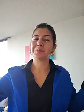 scarlett moore online show from October 2025 12:50:01 PM