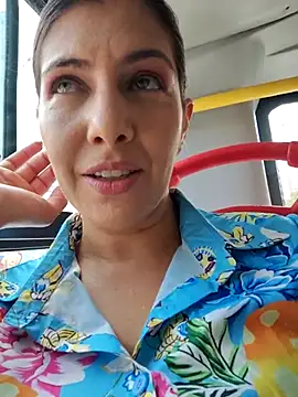 scarlett moore online show from December 2025 03:30:01 PM