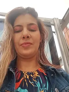 scarlett moore online show from March 2026 04:18:02 PM