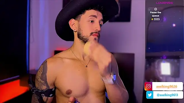 Snapshot of AxelKing1326 chatting on April 2026 09:35:01 PM AxelKing1326 online show from April 2026 09:35:01 PM