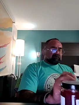 Snapshot of chainjulious chatting on February 2025 09:32:02 AM chainjulious online show from February 2025 09:32:02 AM