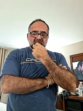 Snapshot of chainjulious chatting on October 2025 11:04:02 PM chainjulious online show from October 2025 11:04:02 PM