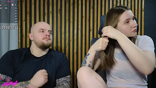 Snapshot of alicepugh chatting on March 2025 04:51:02 PM alicepugh online show from March 2025 04:51:02 PM