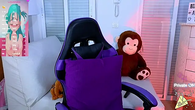 Snapshot of Tawny_cox chatting on December 2024 03:29:02 AM Tawny cox online show from December 2024 03:29:02 AM