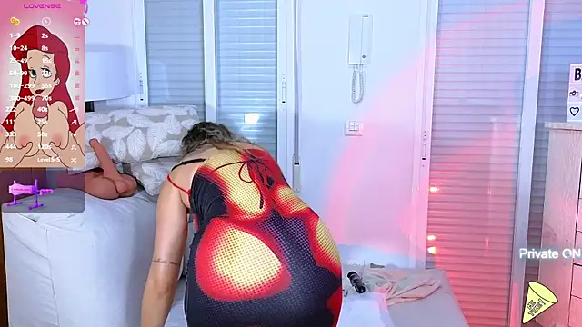 Snapshot of Tawny_cox chatting on December 2024 07:13:02 AM Tawny cox online show from December 2024 07:13:02 AM