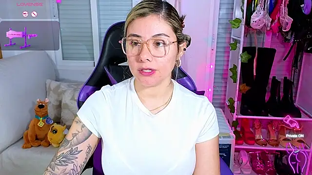 Snapshot of Tawny_cox chatting on January 2025 04:41:01 PM Tawny cox online show from January 2025 04:41:01 PM