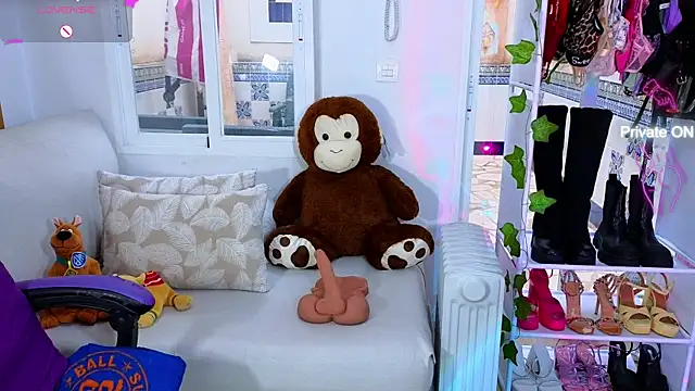 Snapshot of Tawny_cox chatting on January 2025 04:22:01 PM Tawny cox online show from January 2025 04:22:01 PM