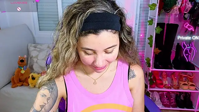 Snapshot of Tawny_cox chatting on January 2025 12:11:02 PM Tawny cox online show from January 2025 12:11:02 PM