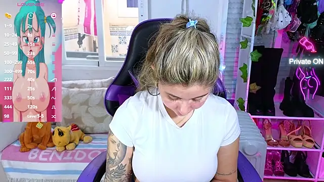 Snapshot of Tawny_cox chatting on March 2025 04:33:02 PM Tawny cox online show from March 2025 04:33:02 PM