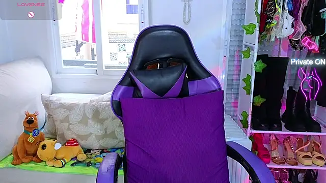 Snapshot of Tawny_cox chatting on March 2025 02:23:02 PM Tawny cox online show from March 2025 02:23:02 PM