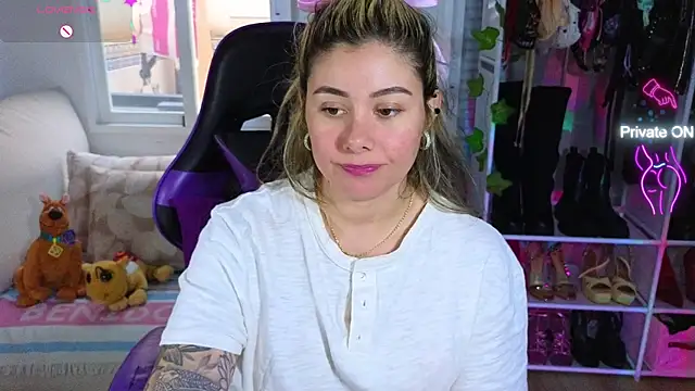 Snapshot of Tawny_cox chatting on March 2025 01:40:01 PM Tawny cox online show from March 2025 01:40:01 PM